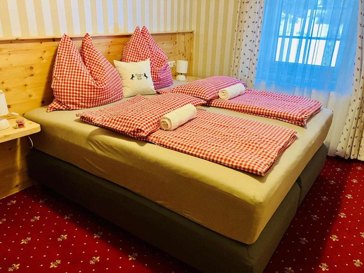 Roesslgut Bed & Breakfast Zederhaus Ngoại thất bức ảnh