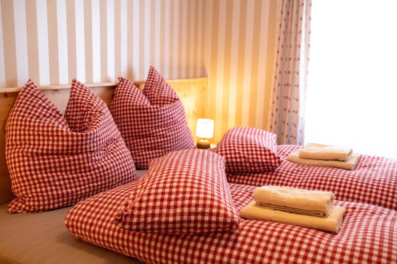 Roesslgut Bed & Breakfast Zederhaus Ngoại thất bức ảnh