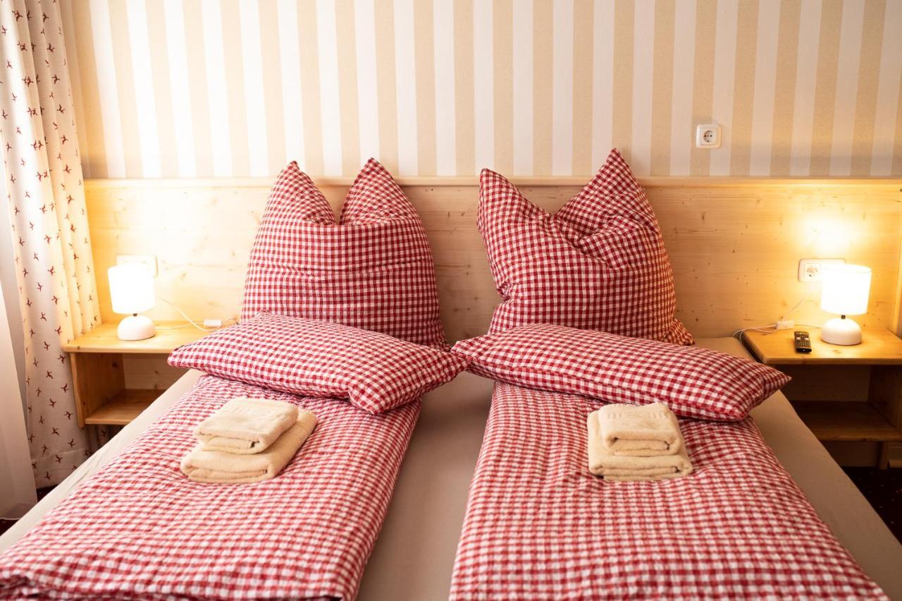 Roesslgut Bed & Breakfast Zederhaus Ngoại thất bức ảnh