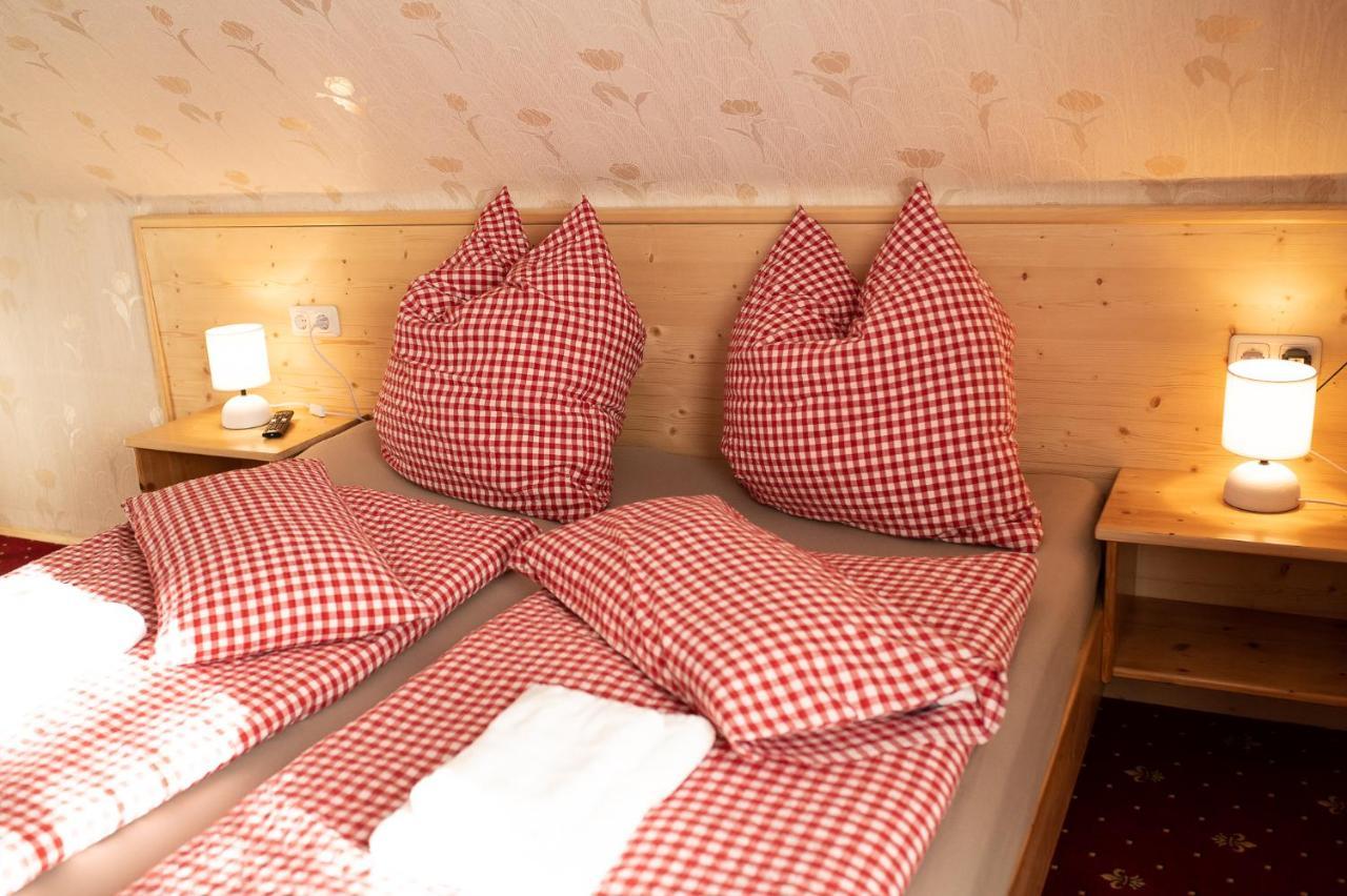 Roesslgut Bed & Breakfast Zederhaus Ngoại thất bức ảnh