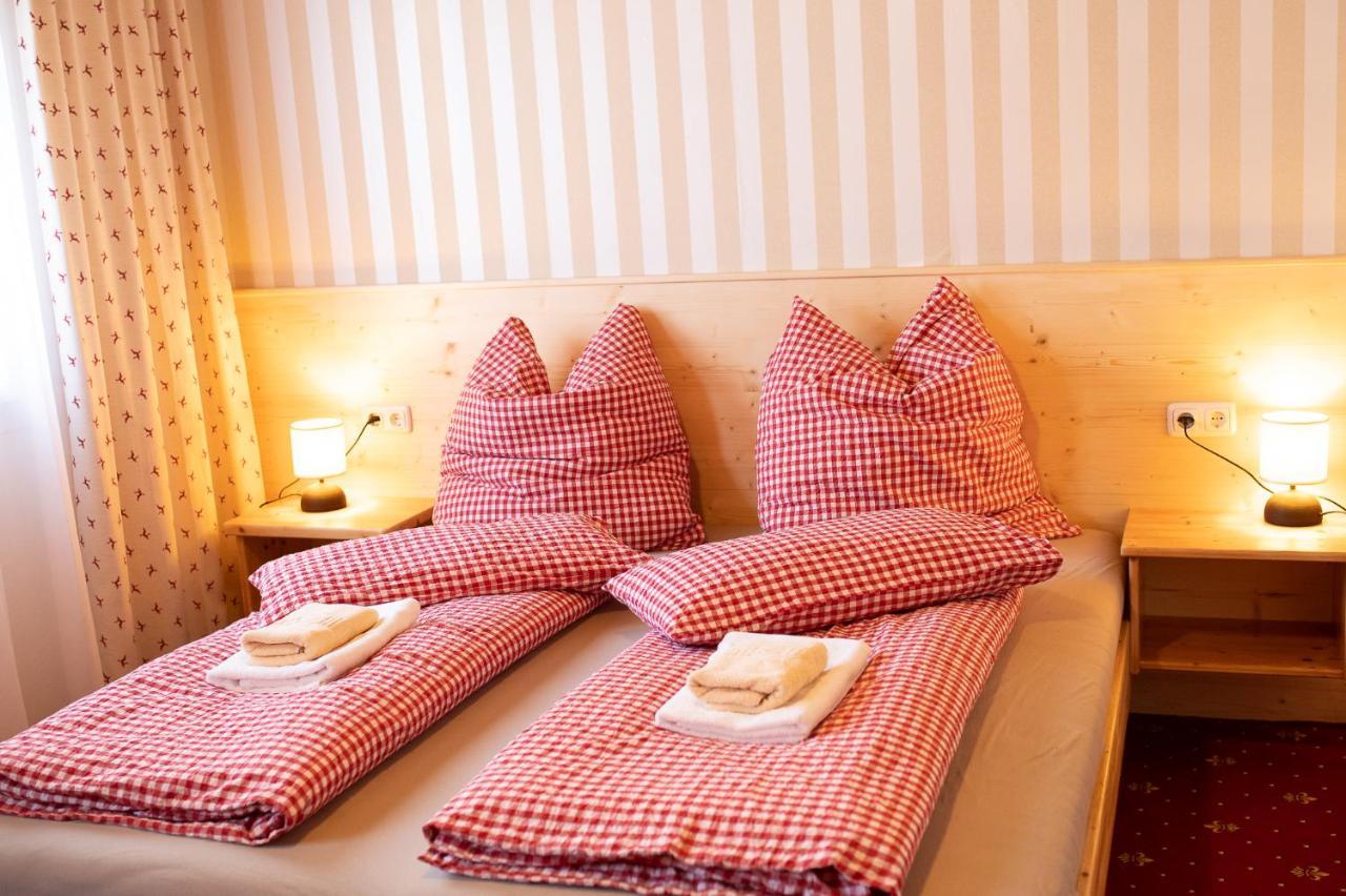 Roesslgut Bed & Breakfast Zederhaus Ngoại thất bức ảnh
